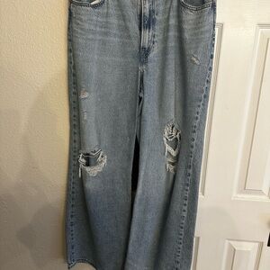 Levi’s Wide Leg Ribcage Jeans